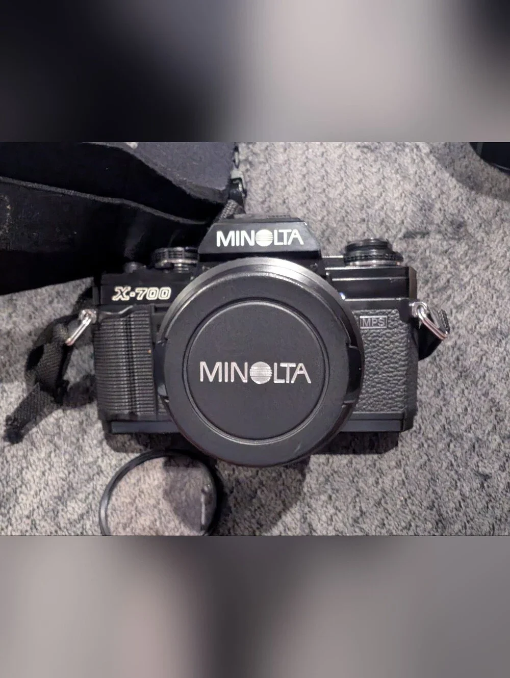 Minolta X-700 MPS SLR Film Camera Black w/ MD 50mm Lens, Filter, Strap, Case